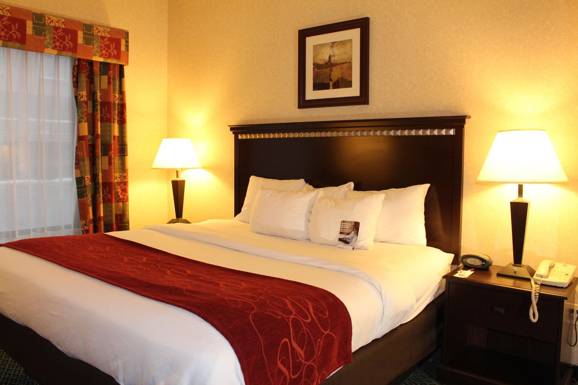Comfort Suites Canton - Detroit Dış mekan fotoğraf