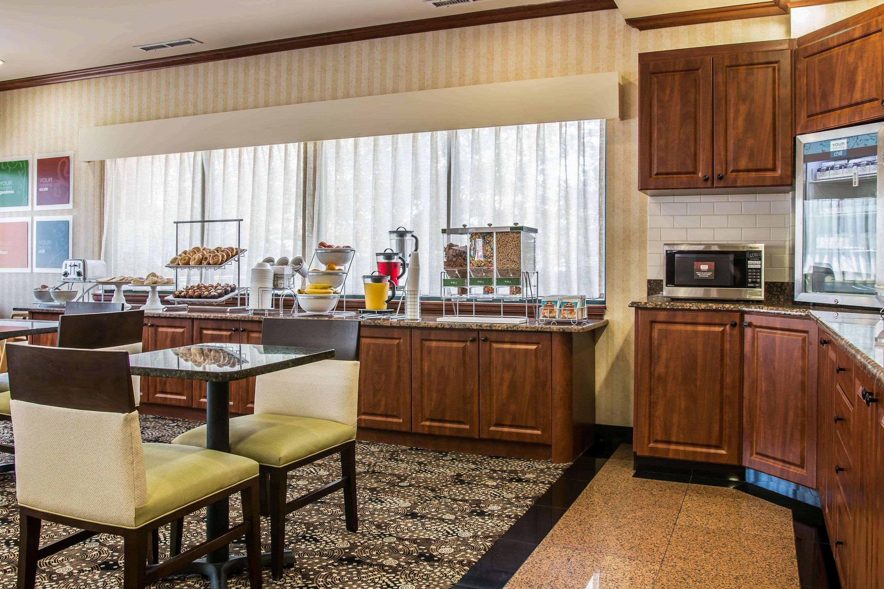 Comfort Suites Canton - Detroit Dış mekan fotoğraf
