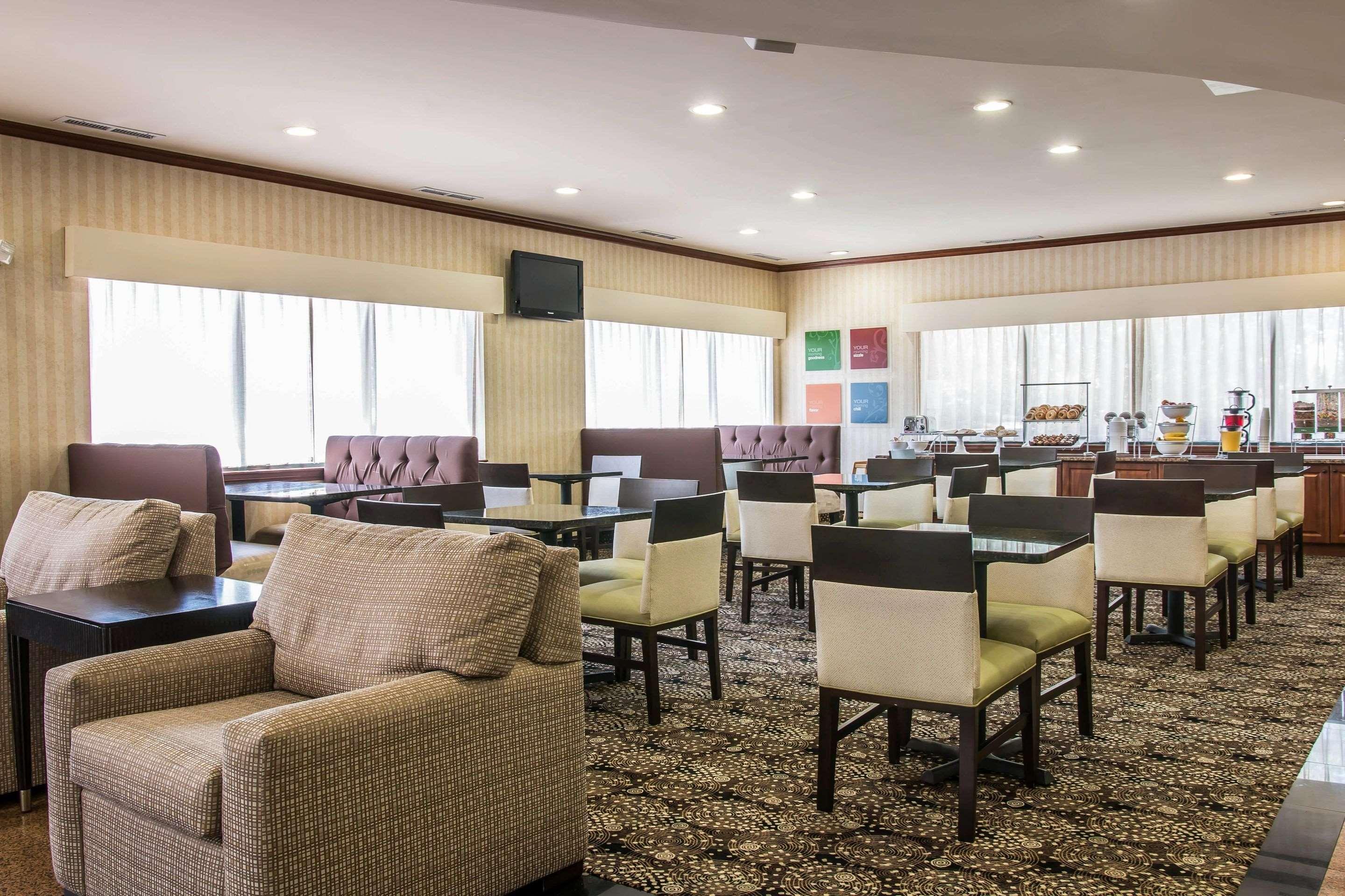 Comfort Suites Canton - Detroit Dış mekan fotoğraf