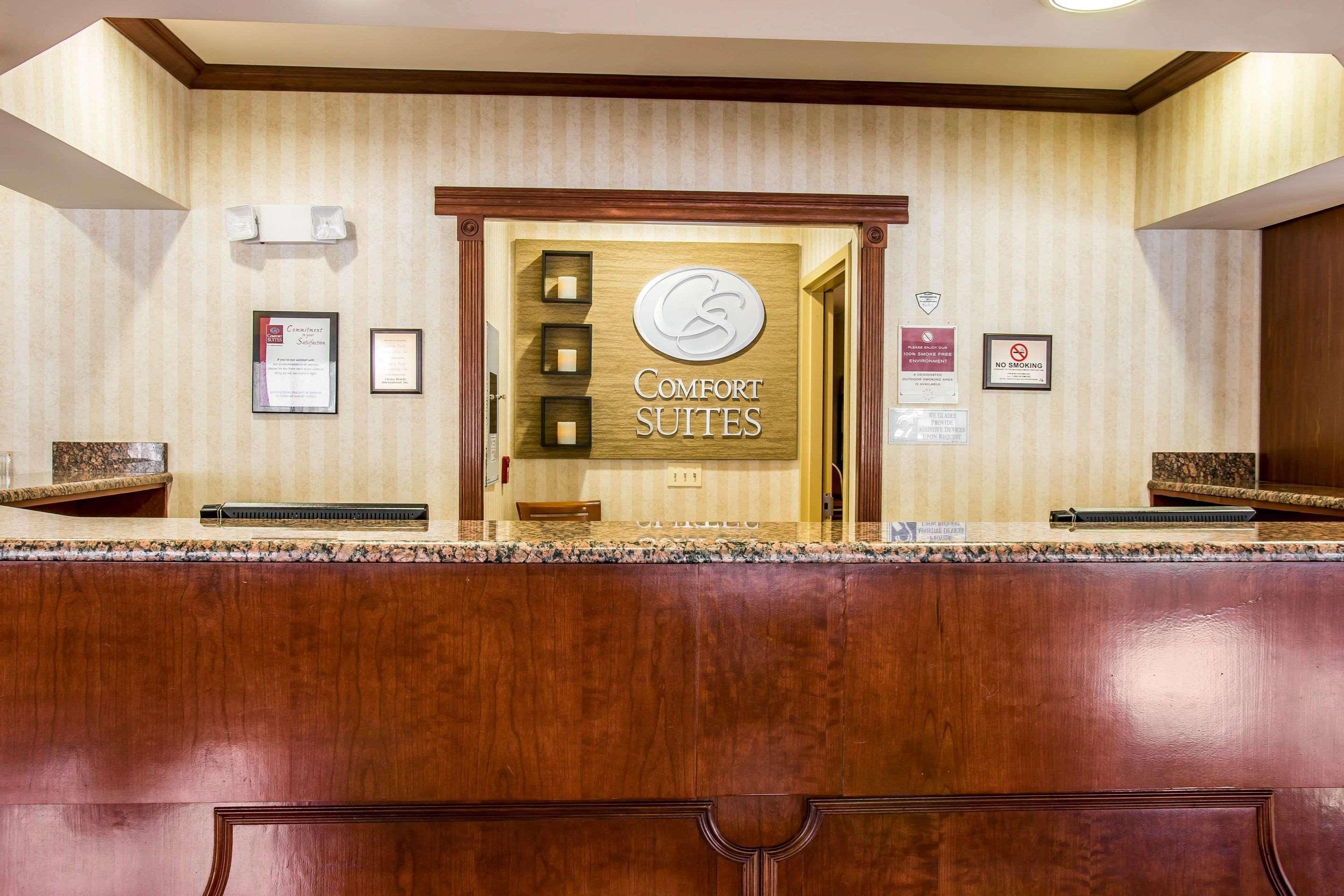 Comfort Suites Canton - Detroit Dış mekan fotoğraf