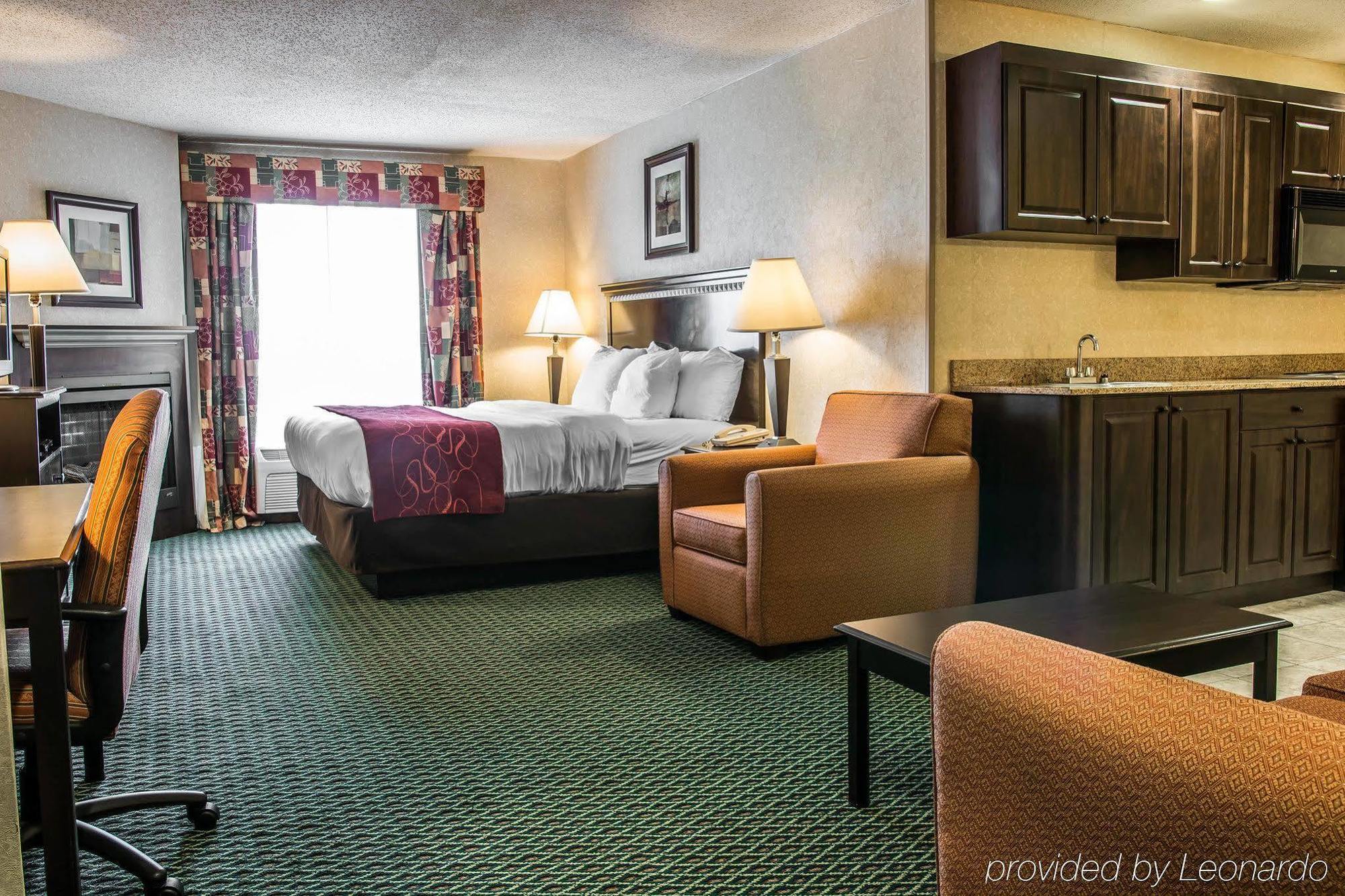 Comfort Suites Canton - Detroit Dış mekan fotoğraf